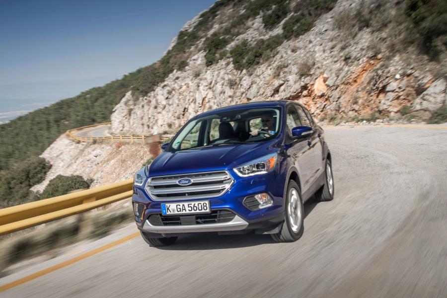  Ford Kuga Titanium 2016 года  (фото 21 из 28)
